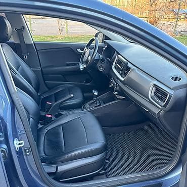 kia k2: Kia Stonic: 2018 г., 1.4 л, Автомат, Бензин, Хэтчбэк — 6