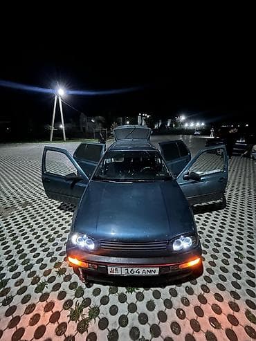 электрокар фольксваген: Volkswagen Golf: 1994 г., 2.8 л, Ручные, Бензин, Хэтчбэк — 6