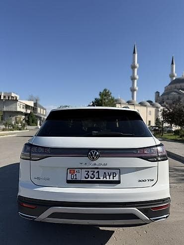 Транспорт: Volkswagen Tayron: 2023 г., 1.5 л, Автомат, Бензин, Кроссовер — 4