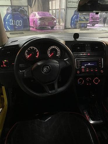 volkswagen polo: Volkswagen Polo: 2018 г., 1.6 л, Механика, Бензин, Седан — 5
