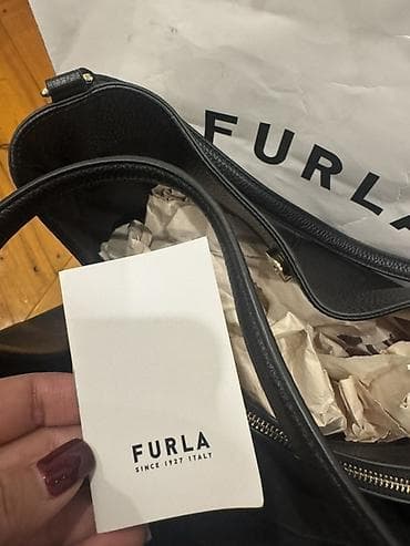 Зер буюмдар: Сумка Furla, черная, из натуральной зернистой кожи. Сумка абсолютно — 5