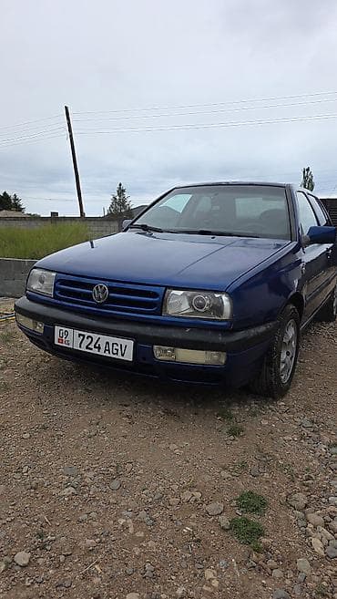 mini car: Volkswagen Vento: 1996 г., Механика, Седан — 5