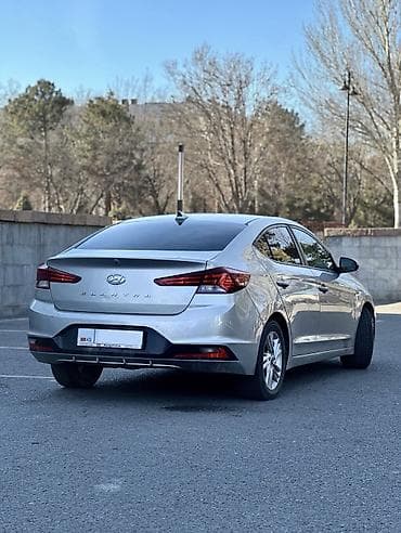 haima 3: Hyundai Elantra: 2019 г. — 3