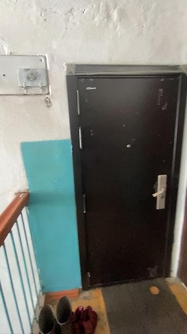 в балыкчы: 3 комнаты, 56 м², 104 серия, 2 этаж, Старый ремонт — 4