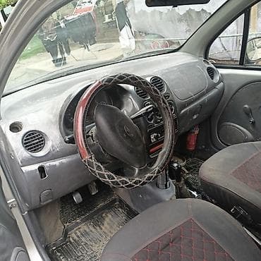 а шес: Daewoo Matiz, 5-дверный хэтчбек, серебристый цвет. Основные — 2