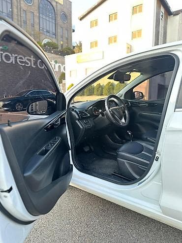 sp 4: Chevrolet Spark: 2020 г., 1 л, Вариатор, Бензин, Хэтчбэк — 7