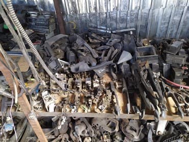 дубль кабина авторынок бишкек мерседес спринтер грузовой: Запчасти на спринтер б/у привозной — 1