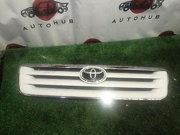 Решетка радиатора Toyota 2003 г., Оригинал