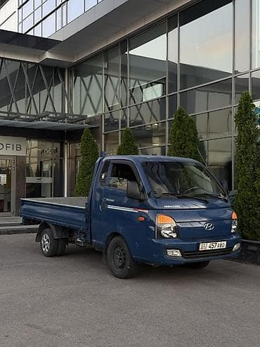 Легкий грузовик, Hyundai, Стандарт, 1,5 т, Б/у at lalafo.kg Легкий грузовик, Hyundai, Стандарт, 1,5 т, Б/у