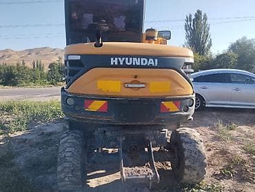 2017: Экскаватор, Hyundai, 2017 г., Колесный — 1