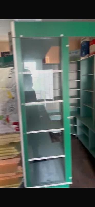 Торговое оборудование для аптеки/магазина - Витрина со стеклянными