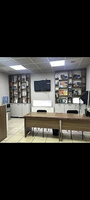 red centr: ТЦ Вефа Сдается в аренду офис Плоащдь: 15м2 1-этаж Первая линия — 2