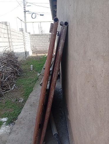 Распашные ворота: Металлические распашные ворота с рамой и петлями - Материал: сталь. - — 1