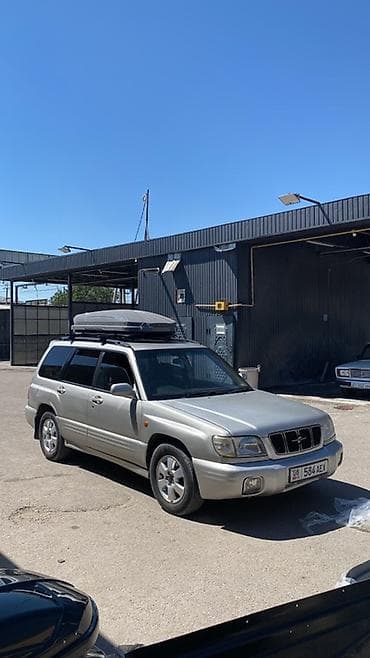 Subaru Forester: 1999 г., 2 л, Автомат, Бензин, Универсал