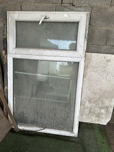 solutions elementary: ПВХ-окно с верхней поворотно-откидной форточкой. - Материал рамы — 1