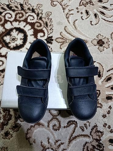 ранец школьный: Детские кроссовки Joma (модель WPLAYW2103V) - Размер: EU 32 (US 1, UK — 1