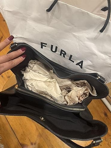 Зер буюмдар: Сумка Furla, черная, из натуральной зернистой кожи. Сумка абсолютно — 4