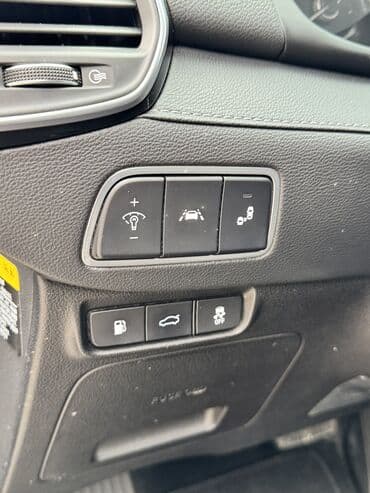 барта: Hyundai Grandeur: 2019 г., 2.4 л, Автомат, Гибрид, Седан — 9