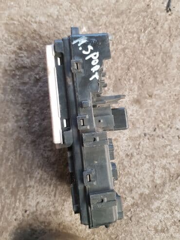 запчасти на мицубиси паджеро 2: Mitsubishi Montero Sport 4m40, блок предохранителей. Митсубиси Паджеро — 3