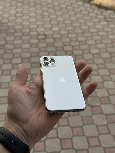 macbook pro 15 2017: IPhone 11 Pro, Серебристый — 2