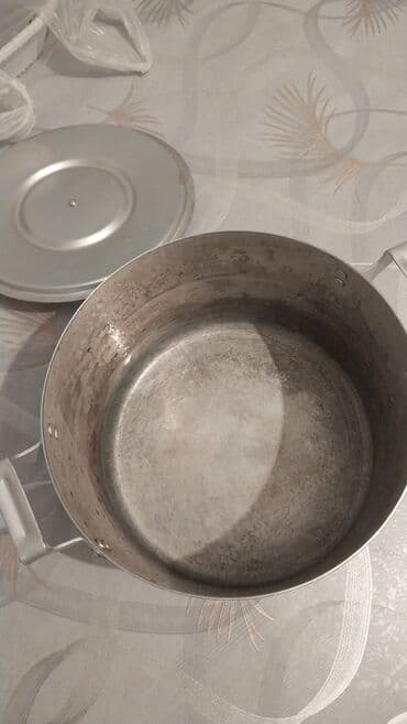 пищевые баки: Кастрюль 2.5л — 1