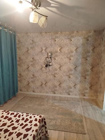 обмен квартиры на авто: Уютная меблированная комната - Просторная комната с окном и плотными — 2