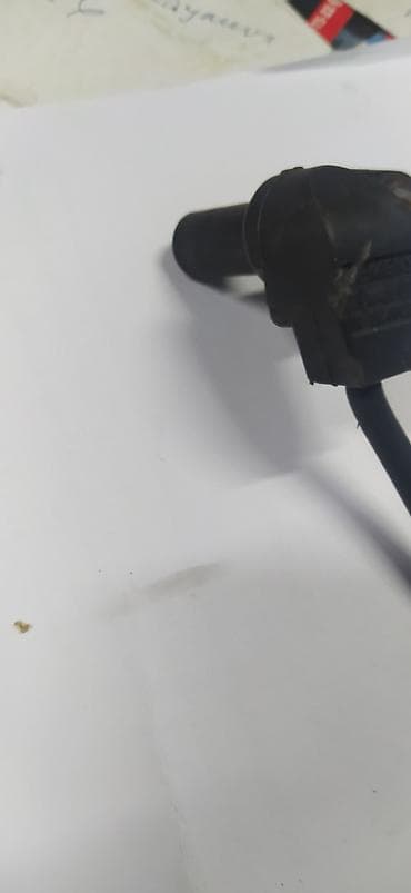 renault: Датчик коленвала Renault 2004 г., Б/у — 2