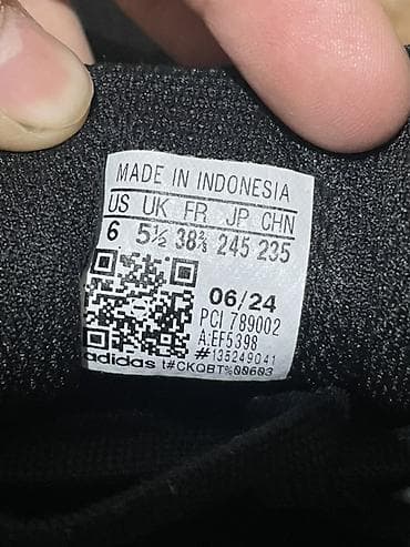 лоферы с мехом: Кроссовки, 38.5, Adidas Originals, Новый, цвет - Черный — 3