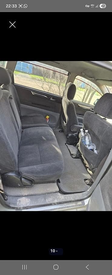 windom 2003: Toyota Ipsum: 2004 г., Минивэн — 7