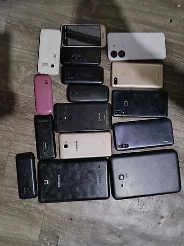 honor 9a: Лот кнопочных телефонов разных брендов и моделей. Состав: - Несколько — 9