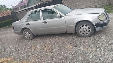 авто вит: Mercedes-Benz W124: 1993 г., 2.2 л, Автомат, Бензин, Седан — 3