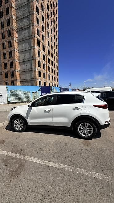 кия джип: Kia Sportage: 2017 г., 2 л, Автомат, Дизель, Кроссовер — 3