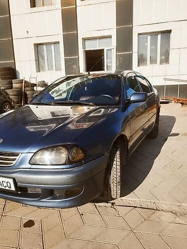Toyota Avensis: 2000 г., 1.6 л, Механика, Бензин, Седан