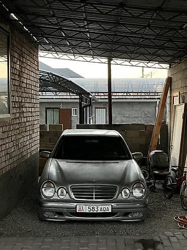 Mercedes-Benz E-Class: 2002 г., 2.2 л, Автомат, Дизель at lalafo.kg Mercedes-Benz E-Class: 2002 г., 2.2 л, Автомат, Дизель