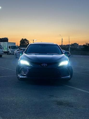 byd e2 2019: Toyota Camry: 2022 г., 2.5 л, Вариатор, Гибрид, Седан — 2