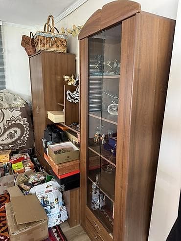 шкафчик для офиса: Стенка-шкаф, Тип стенки-шкафа: Модульная, Для зала, Особенности: Для хранения посуды — 1
