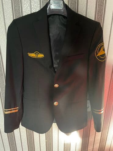 Көйнөктөр: Продаю костюм для студентов учащихся за летчика 
Размер 42 — 1