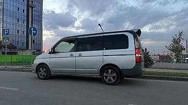 Honda Stepwgn: 2001 г., Бензин, Минивэн