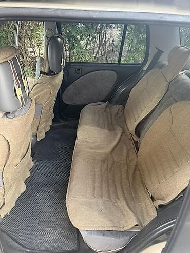 Toyota Raum: 2000 г., 1.5 л, Бензин — 4