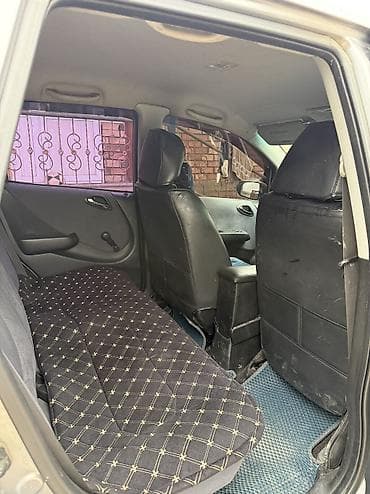 күзгү: Honda Jazz: 2006 г., 1.3 л, Вариатор, Бензин, Хетчбек — 5