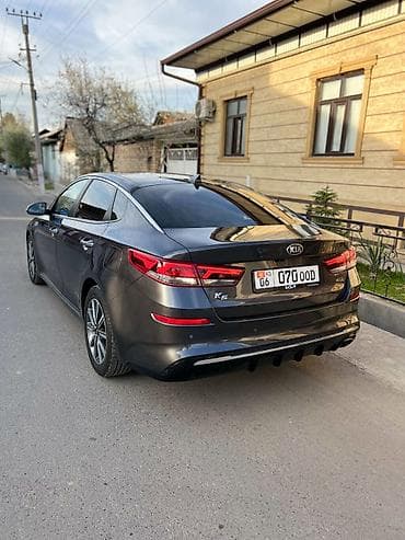 решетка для: Kia K5: 2019 г., 2 л, Автомат, Бензин, Седан — 2