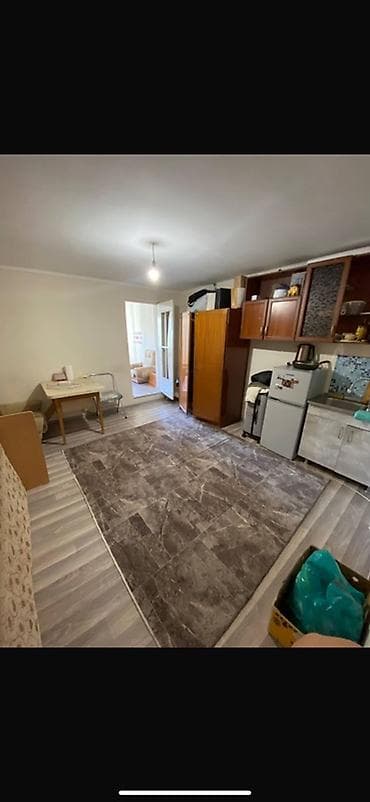 Недвижимость: Сдается квартира в частом доме . СДАЕМ ТОЛЬКО ДЕВОЧКАМ!!!!!!! Адрес — 1