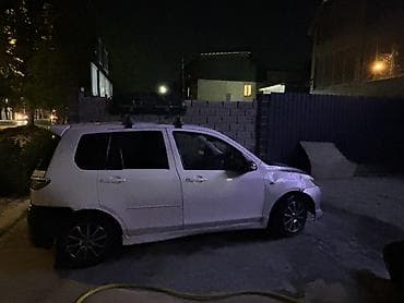 mazda 623: Mazda Demio: 2003 г., 1.5 л, Механика, Бензин, Хэтчбэк — 6