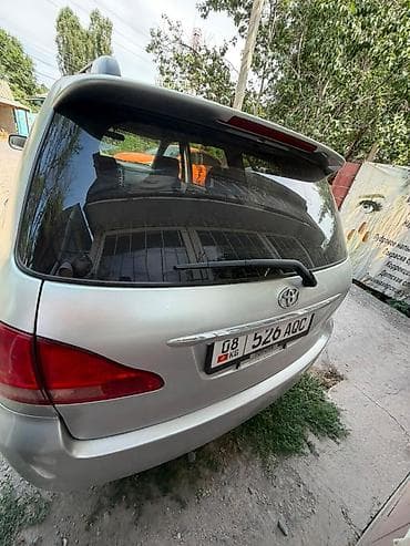 редуктор раф4: Toyota Avensis Verso: 2002 г., 2 л, Механика, Бензин, Минивэн — 6