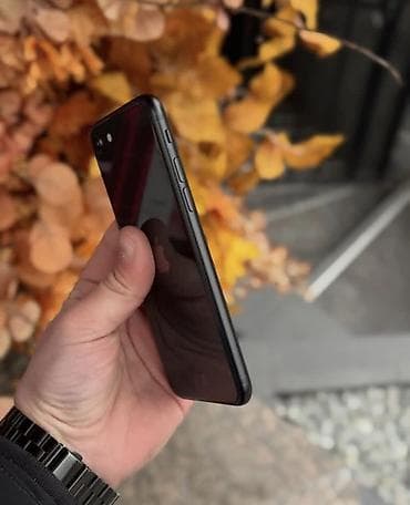 Техника и электроника: IPhone SE 2022, Б/у, 128 ГБ, Black Titanium, 83 % — 2
