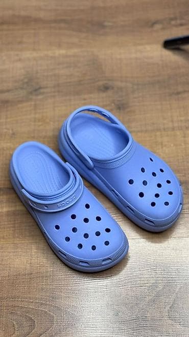Личные вещи: Сабо, 37, 36, Crocs, Б/у, цвет - Фиолетовый — 2