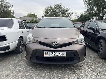гибрит: Toyota Prius: 2017 г., Гибрид, Универсал — 1