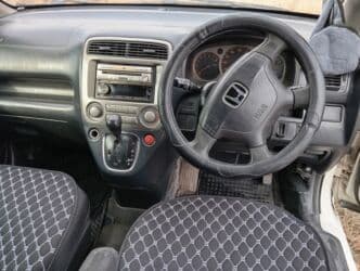 купить бу зарядное устройство для автомобильного аккумулятора: Honda Stream: 2002 г., 1.7 л, Автомат, Бензин, Вэн/Минивэн — 8