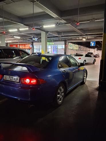 Унаа: Honda Accord: 2004 г., Седан — 1