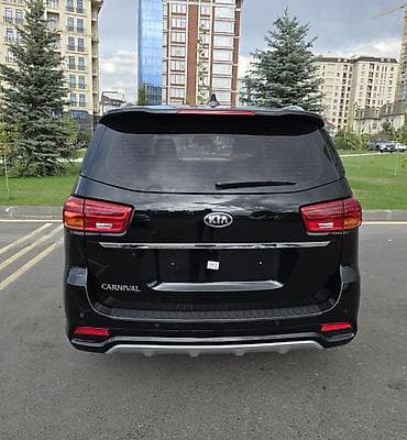 900: Kia Carnival: 2019 г., 2.2 л, Автомат, Дизель, Минивэн — 10